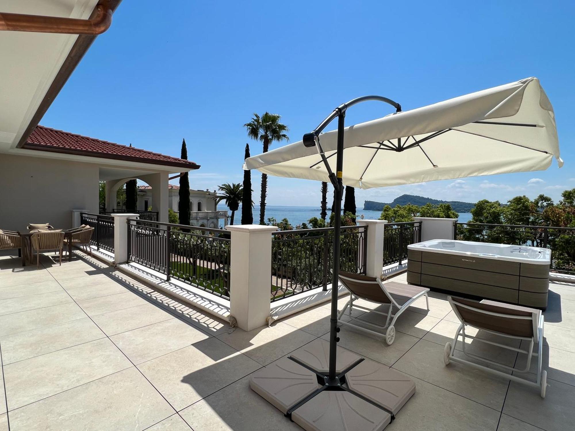 Villa Silvia Apartments Сан Феличе дел Бенако Екстериор снимка