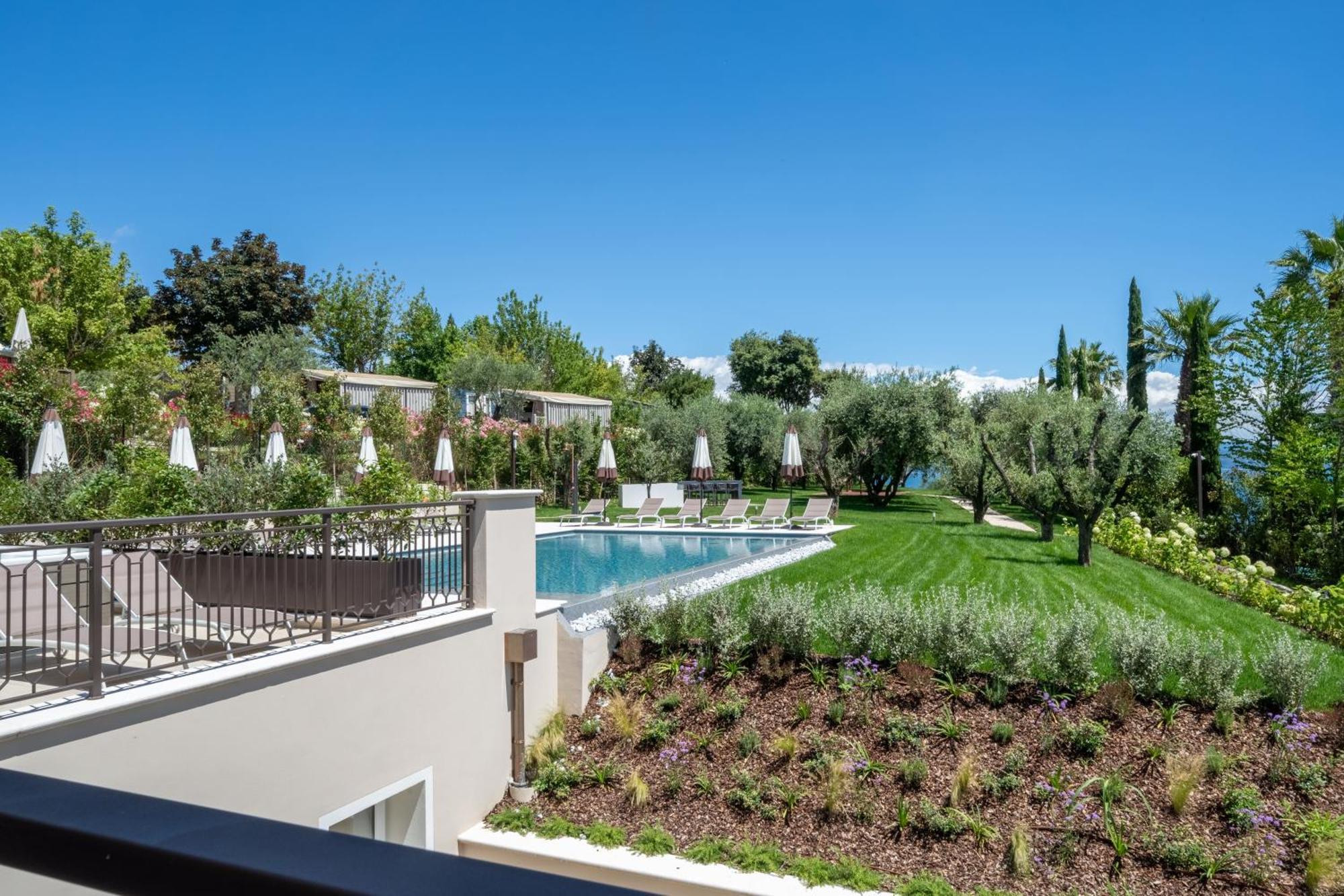 Villa Silvia Apartments Сан Феличе дел Бенако Екстериор снимка